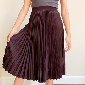 H&M Eggplant Purple Knife Pleat Midi Elastic Skirt